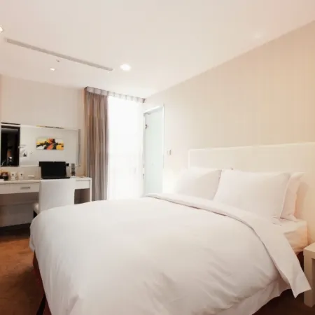 Hotel Leisure Отели рядом с достопримечательностью «Торговый центр Taroko»