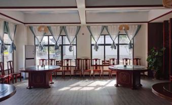 Yongsheng Rehe Red Hot Spring Manor