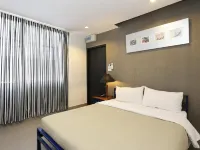 MDR Hotel Hotels in Phra Phutthabat District