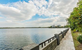 Yunshuige Lake View Pool Villa