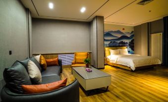 Xiangning New Town Hotel