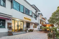 Floral Artisan Lodge(Leifeng Pagoda,West Lake,Hangzhou) โรงแรมใกล้วัดจิงซิ