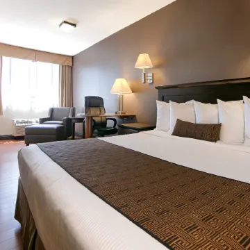Best Western Plus Dragon Gate Inn Отели рядом с достопримечательностью «Исторический район»