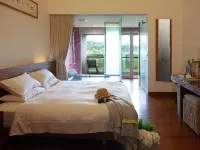 Luminous Hot Spring Resort Hotels near Qingjing Farm