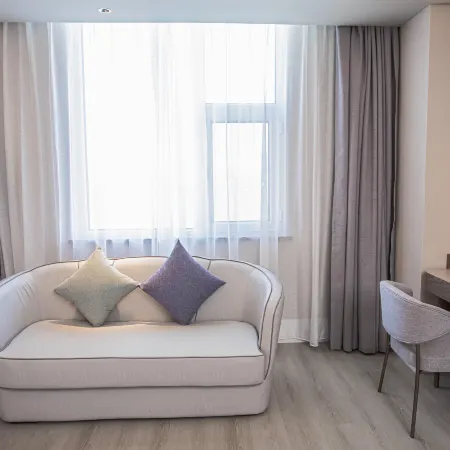 Runcheng Hotels in Dong'e