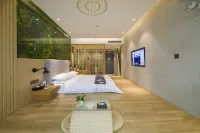 夕月亮酒店（昆明和諧廣場霖雨橋地鐵站店） 鄰近昆明理工大學-礦業工程博士後流動站的酒店