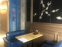 Chaohu Smart Cinema Hotel