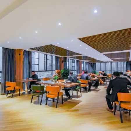 Huangting Hotel