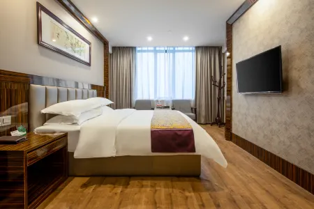 Yuanguan Hotel Отели рядом с достопримечательностью «Hunan Institute of Applied Technology (West Campus)»