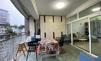 Chongqing Wulishan City Youth Hostel (Red Earth Subway Station)