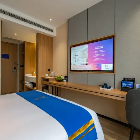 Super 8 Hotel (Beijing Sanlitun Taikoo Li Tuanjiehu Subway Station) Отели рядом с достопримечательностью «Саньлитунь»