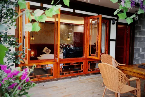 Yuantong Ancient Town Courtyard Inn