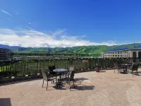Xinjiang Cultural Tourism Nalati Resort Hotel Hotels near Nalati Passenger Transport Terminal