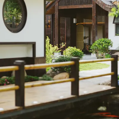 Yeshan Garden Hotel (Chongming Forest Park) Hotels near Shanghai Genbao Football Base - Outdoor Football Stadium