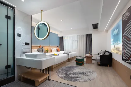 S·Man Hotel (Changsha IFS International Financial Center Wuyi Square Branch)