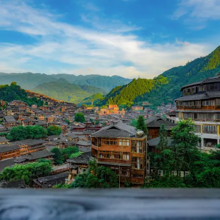 Xijiang Qianhu Miao Village Yunyue Mountain Residence