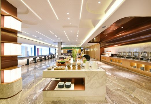 Atour Hotel 외관 야경