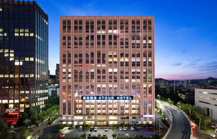 大連高新萬達廣場海事大學亞朵飯店