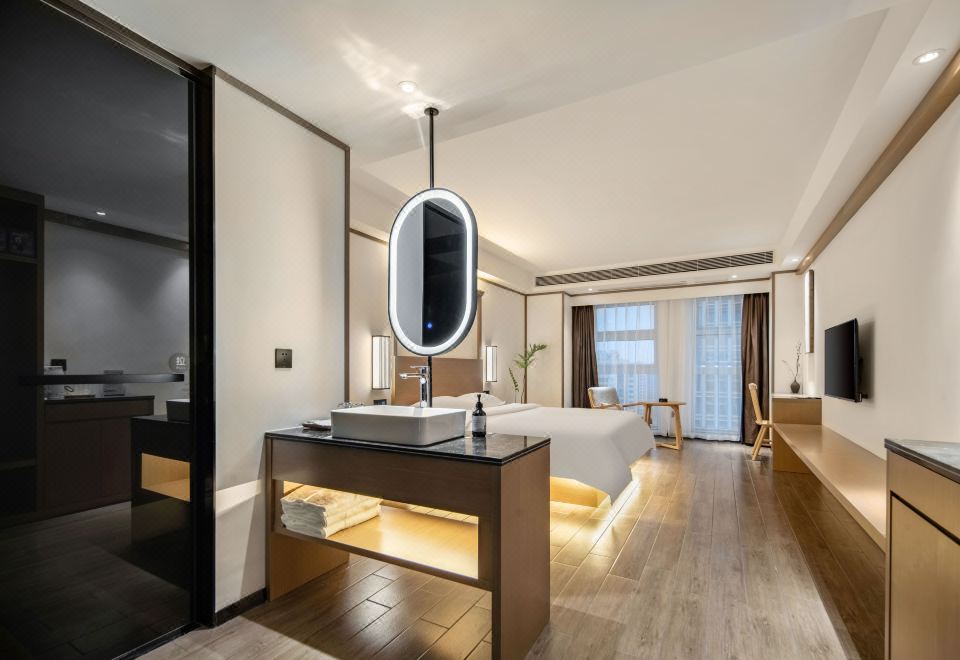 5. 페이위 린다 호..