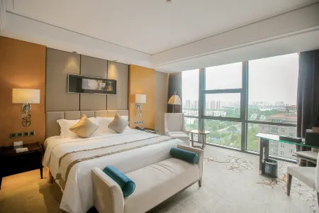 Zhong Lian Yuehai International Hotel Отели рядом с достопримечательностью «luyuanguzhen»