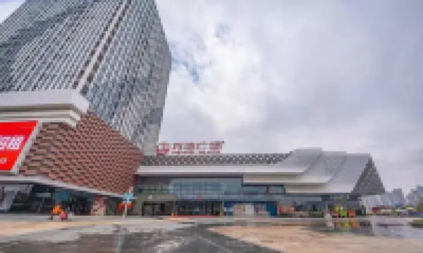 漫妮酒店（龍海角美萬達店）