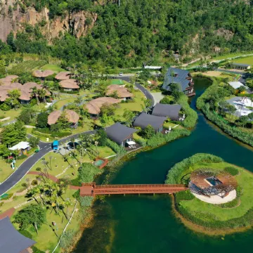 Hengqin Sumlodol Camping Park Отели рядом с достопримечательностью «Мир без динамики Star Chita»