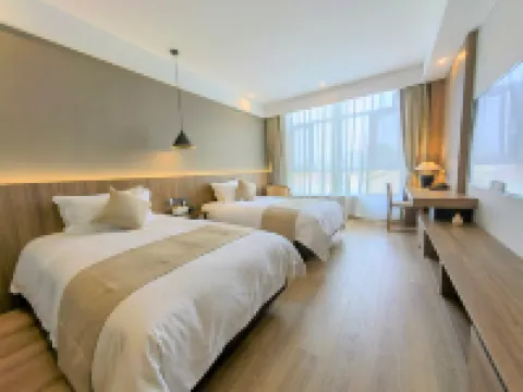 Yixing Lingquan Valley Holiday Hotel