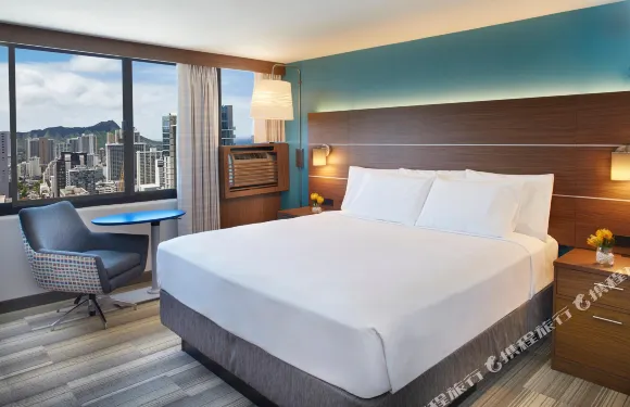 威基基智選假日酒店