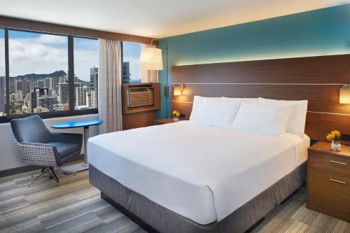 Holiday Inn Express Waikiki