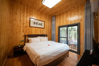 Xunwuhuakai B&B