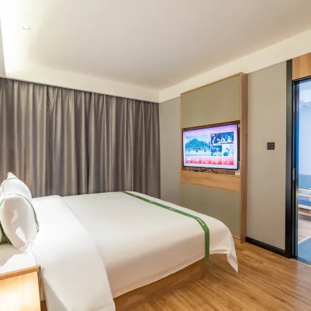 GreenTree Inn (Anqing Shifu Road Huamao 1958)