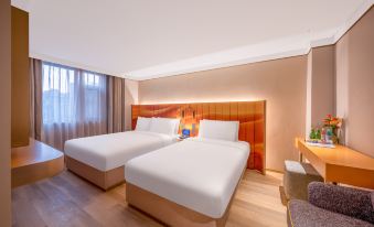 Manxin Hotel Wuhan Huanghelou Shouyi Square