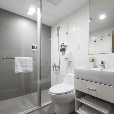 Superior Twin Room Sparrow Hotel Promo Code