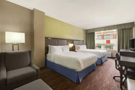 Days Inn by Wyndham Ottawa Отели рядом с достопримечательностью «Башня мира»