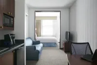 River Hotel Các khách sạn gần Cloud Gate