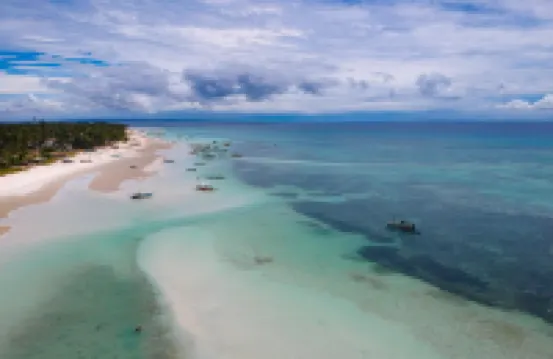 傑裏避風港度假村