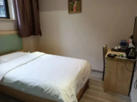 Gulin Jingyue Hotel (Tianli Wine Street Branch) Hotels in Gulin