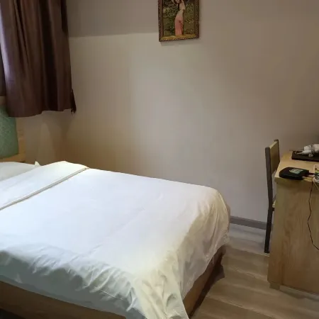 Gulin Jingyue Hotel (Tianli Wine Street Branch)