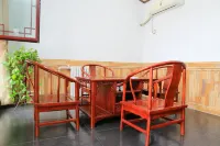 Yinzuo Junlan Hostel