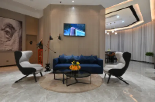 Echarm Hotel (Ezhou Yinhai Longcheng)