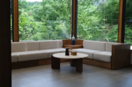 Qingcheng Mountain Just on the Stream · Mountain Stream Bamboo Forest Private Soup B&B