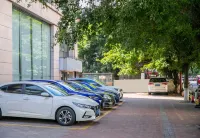 Yunxiang Business Hotel - parking