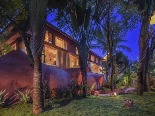 Xishuangbanna Jinghong Yanting Anyu Walk Rainforest Red Room