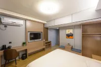 Simple Fashion Cinema Hotel