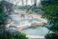 Yunlan Bay Shuanglian Hot Spring Resort - balneario