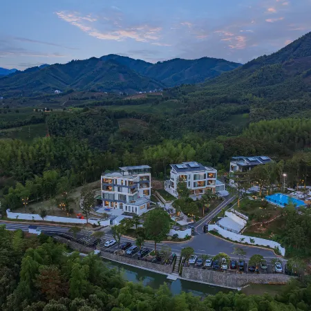 Anji Zheyunju Village Hot Spring Hotel