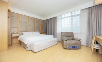 Ji Hotel (Yantai Binhai Square)