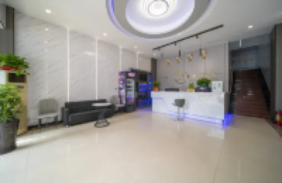 Langfei Hotel (Yiyang Heshan Branch) - 2 stjerner