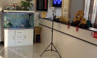 Yunfu Yilong Apartment Hotel