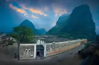 Quanbo E-sports Hotel, Central Square (Two Rivers and Four Lakes Scenic Area)